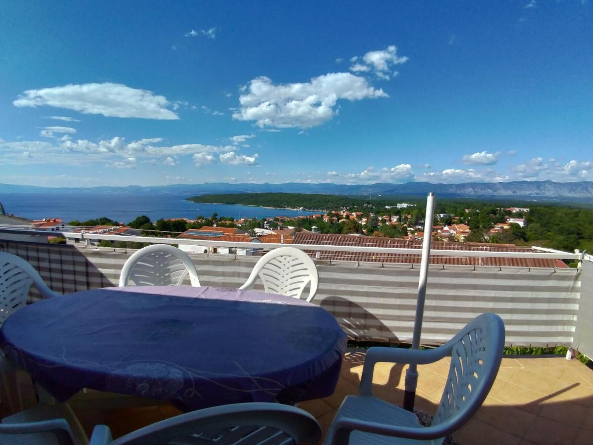 Apartment Njivice 15904B Екстер'єр фото