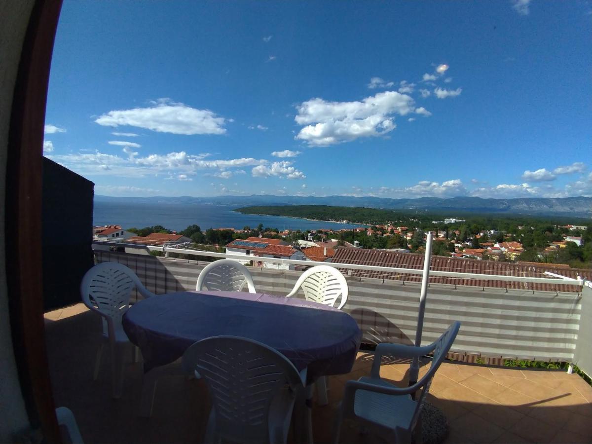 Apartment Njivice 15904B Екстер'єр фото